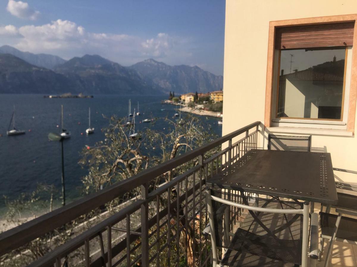 Casa Ines Fronte Lago Aparthotel Brenzone sul Garda Luaran gambar